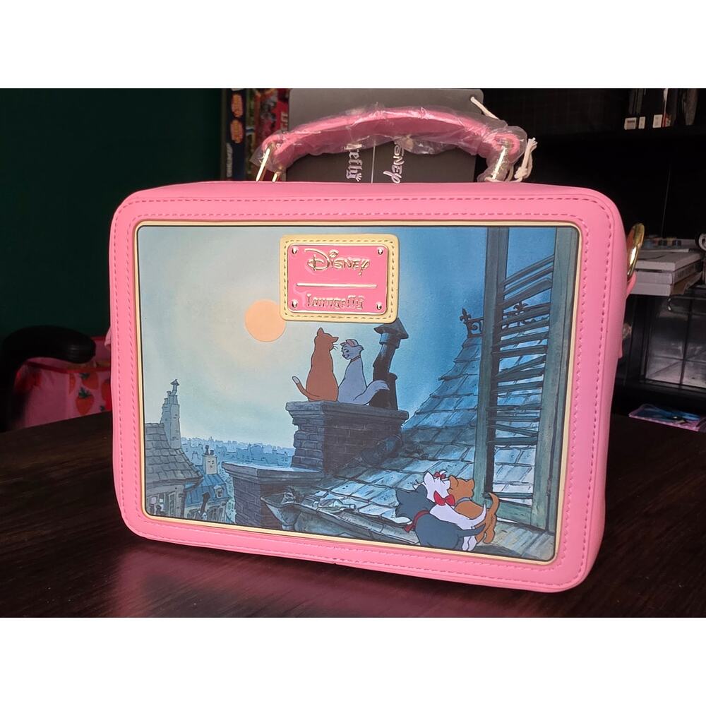 NWT Loungefly Disney The Aristocats Lunchbox Crossbody Bag - Picture 3 of 7